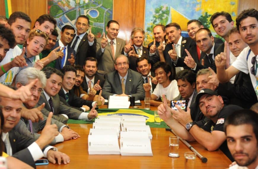 Brasil à parte: memorando da história recente